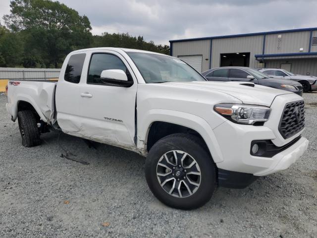 VIN 3TYSZ5AN2NT098611 2022 Toyota Tacoma, Access Cab no.4