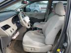 TOYOTA SIENNA LE photo