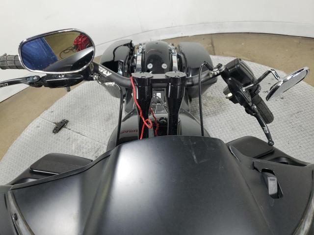 2019 HARLEY-DAVIDSON FLTRX - 1HD1KHC10KB615476