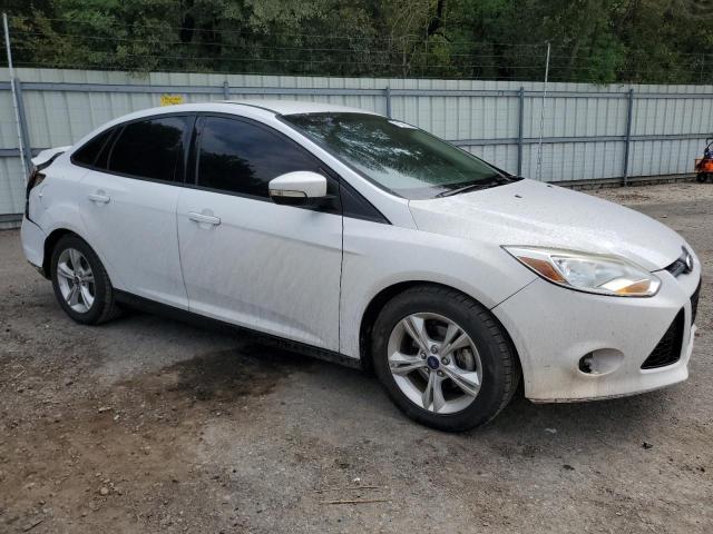 VIN 1FADP3F25EL436247 2014 Ford Focus, SE no.4