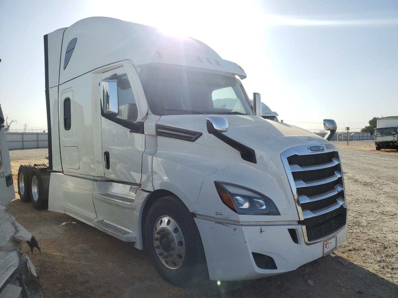 Freightliner Cascadia 2021 126" Sleepercab