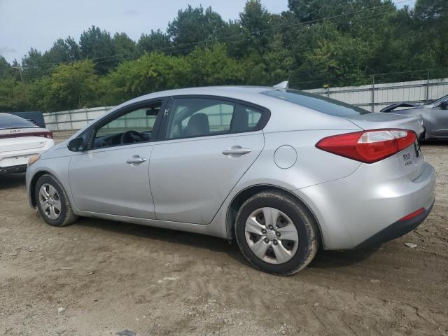 VIN KNAFK4A69F5406124 2015 KIA Forte, LX no.2