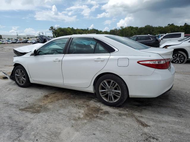 VIN 4T1BF1FK3FU092465 2015 Toyota Camry, LE no.2