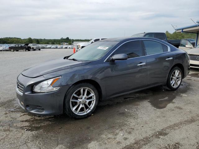 NISSAN MAXIMA S