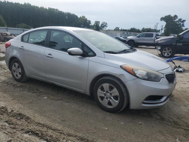 VIN KNAFK4A69F5406124 2015 KIA Forte, LX no.4