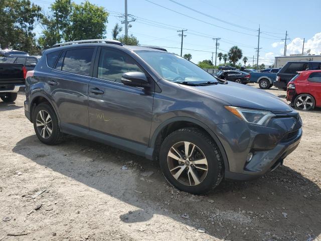 2017 TOYOTA RAV4 XLE JTMRFREV5HJ141053  72504414