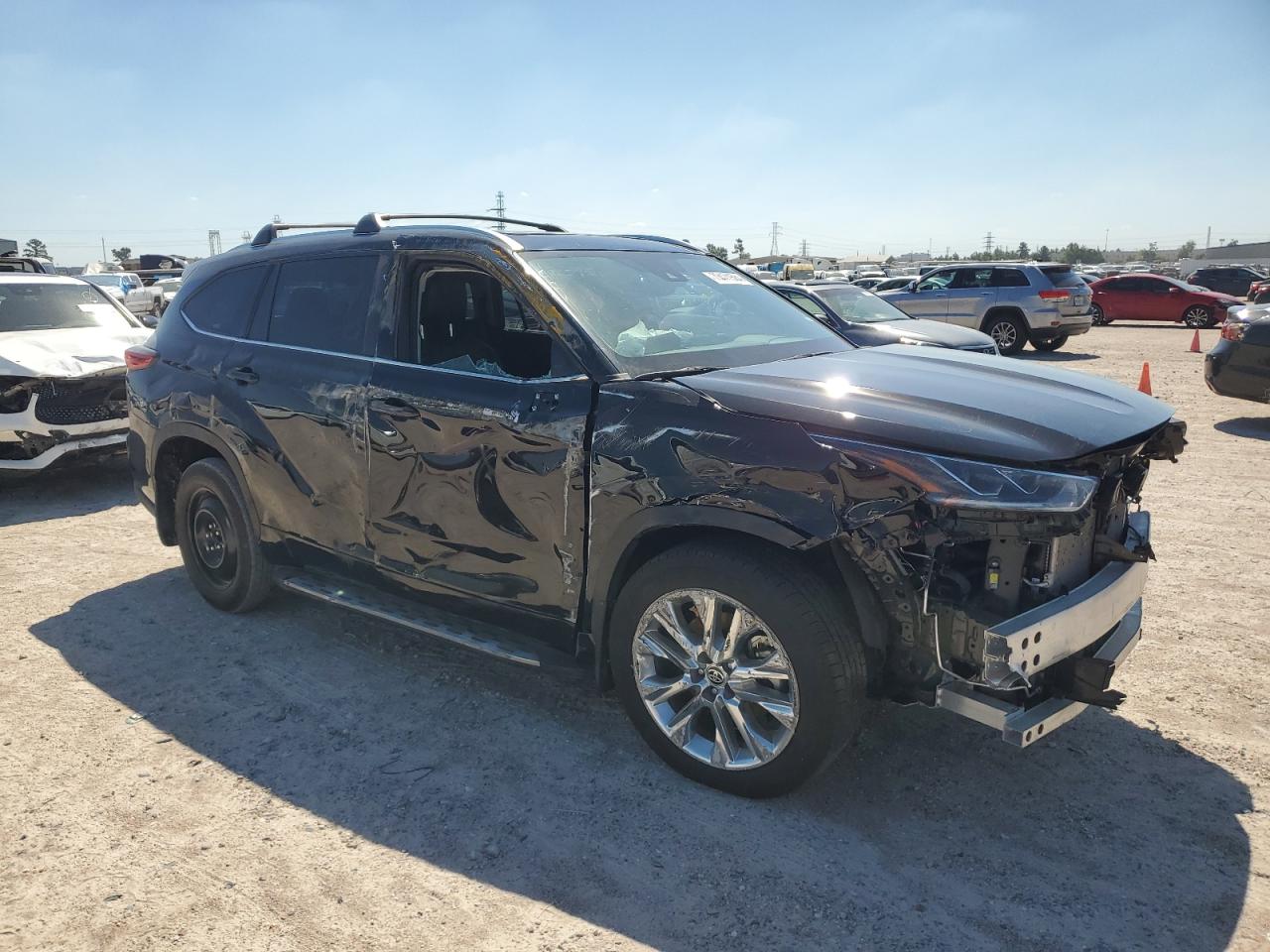 Lot #2869673945 2023 TOYOTA HIGHLANDER