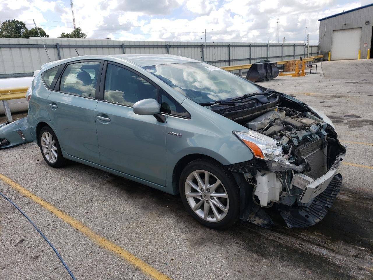 Lot #2843374637 2014 TOYOTA PRIUS V