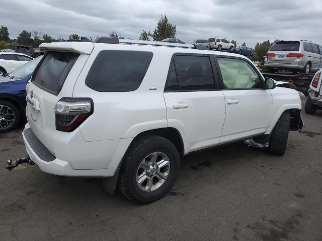 2019 TOYOTA 4RUNNER SR - JTEBU5JR4K5611304