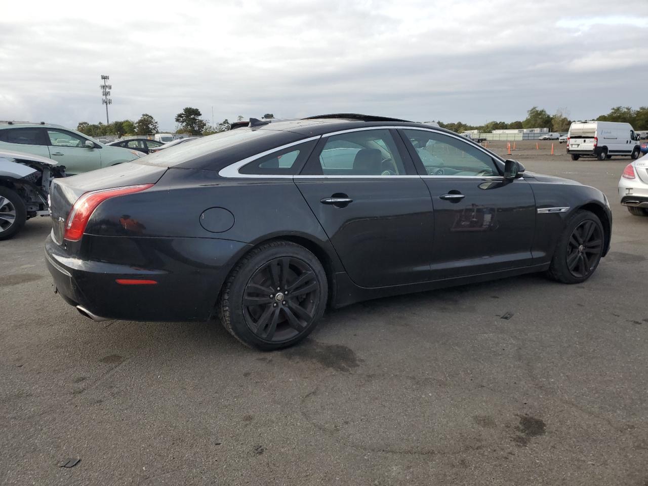 Lot #2989152766 2013 JAGUAR XJ