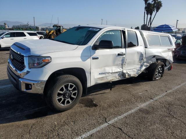 VIN 5TFUY5F19JX773646 2018 Toyota Tundra, Double Ca... no.1