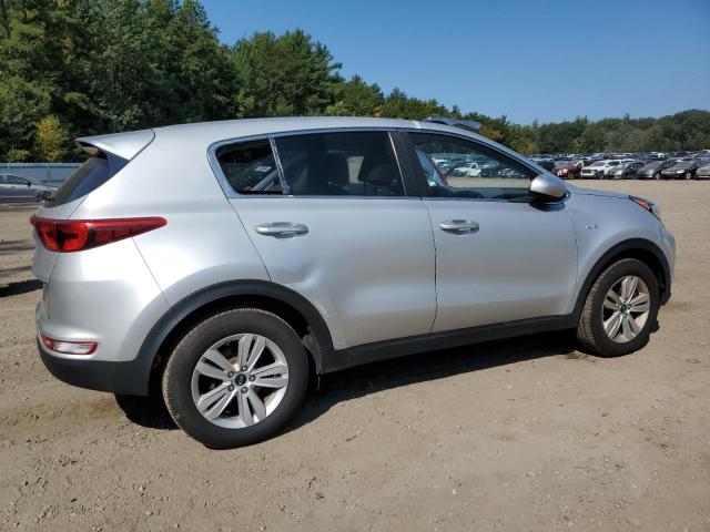 VIN KNDPMCAC2J7379153 2018 KIA Sportage, LX no.3