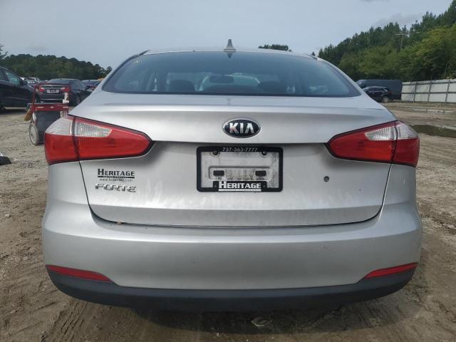 VIN KNAFK4A69F5406124 2015 KIA Forte, LX no.6