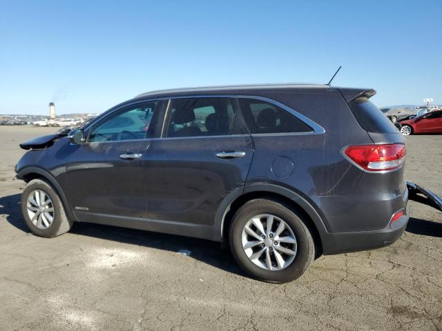 VIN 5XYPGDA57HG333233 2017 KIA Sorento, LX no.2