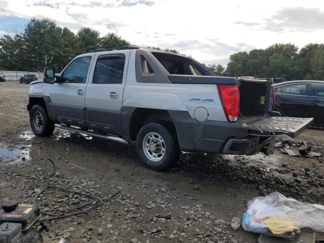 CHEVROLET AVALANCHE 2005 silver  gas 3GNGK22G35G258778 photo #3