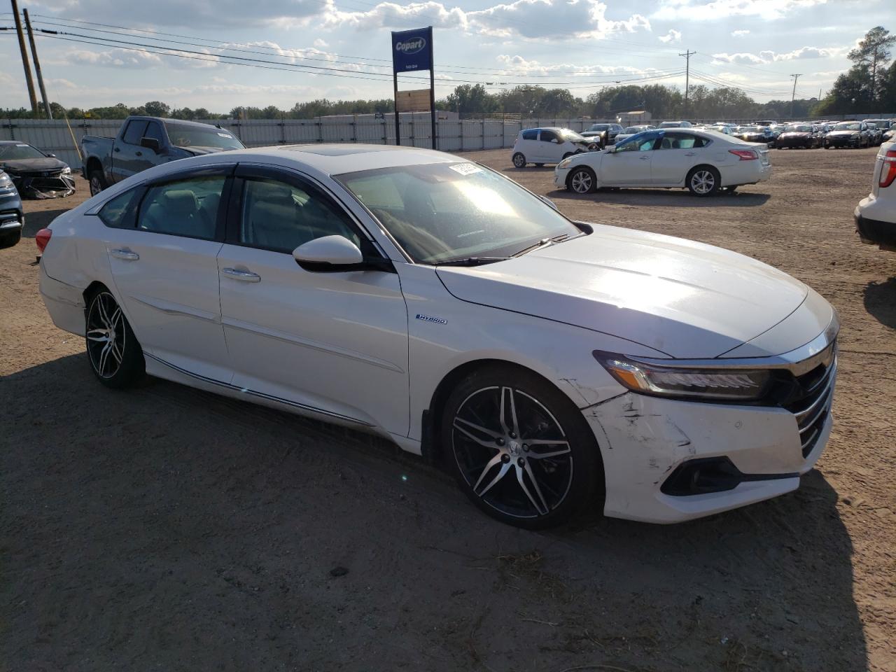 Lot #2953167205 2022 HONDA ACCORD TOU