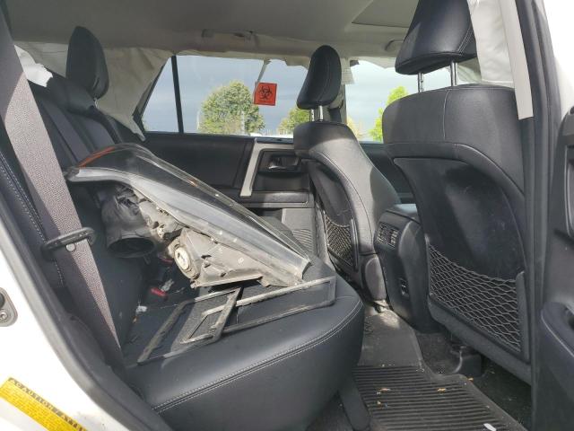 2018 TOYOTA 4RUNNER SR - JTEBU5JR8J5534533