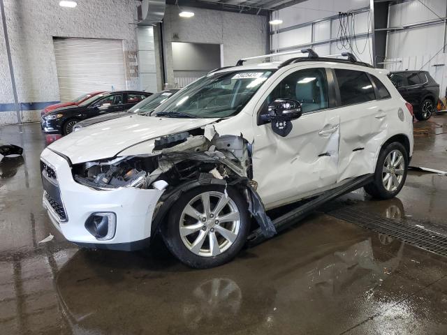 VIN 4A4AR4AW0FE025828 2015 Mitsubishi Outlander, SE no.1