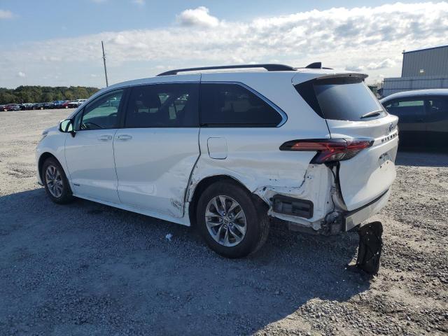 2021 TOYOTA SIENNA LE - 5TDKRKEC7MS056579