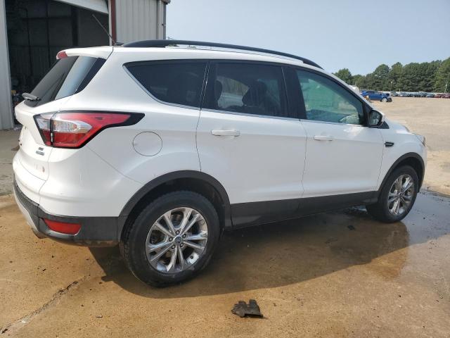 VIN 1FMCU9GD9JUB45297 2018 Ford Escape, SE no.3