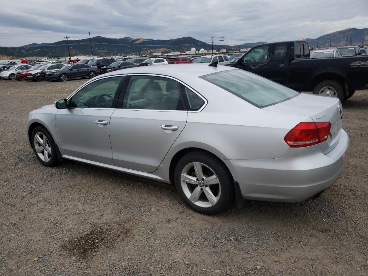 Lot #2912273028 2014 VOLKSWAGEN PASSAT S