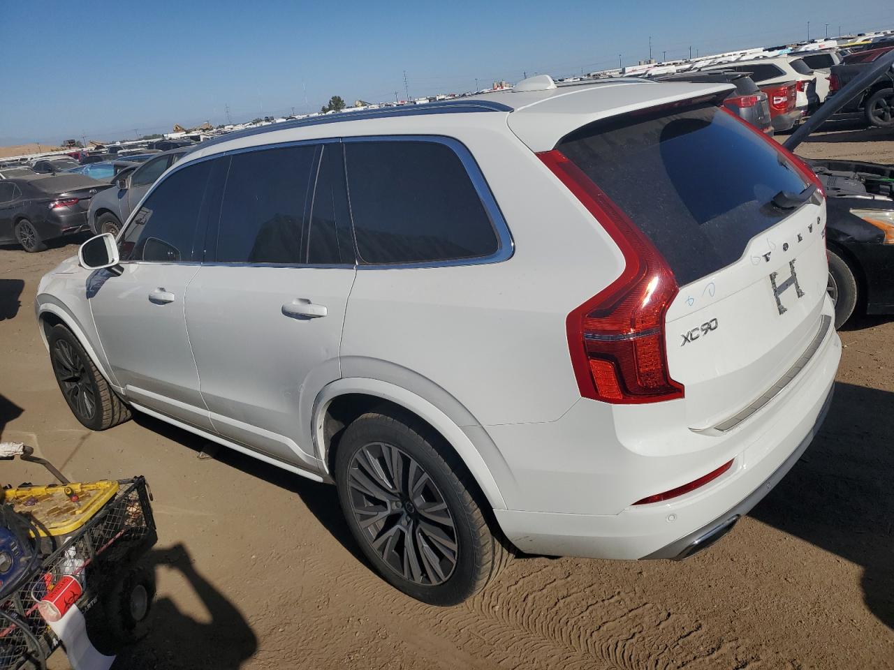 Lot #2940731465 2021 VOLVO XC90 T6 MO