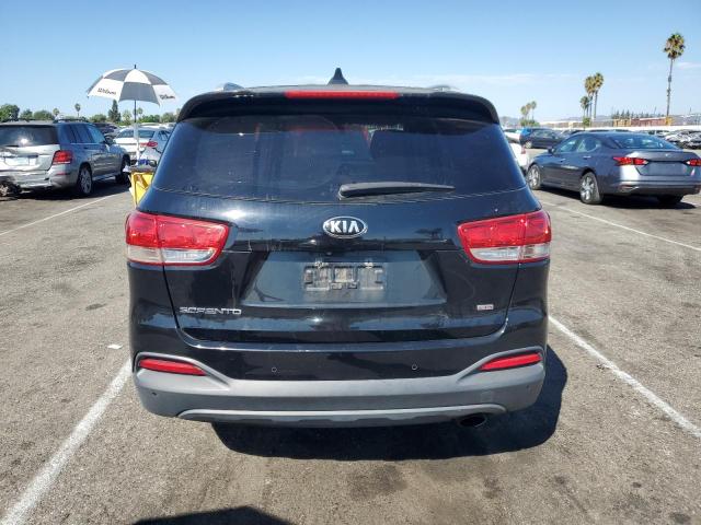 2016 KIA SORENTO LX - 5XYPG4A30GG061900