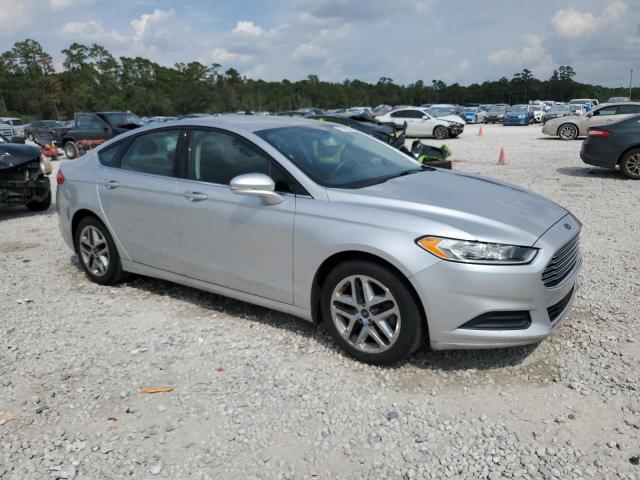 VIN 3FA6P0H77GR261858 2016 Ford Fusion, SE no.4