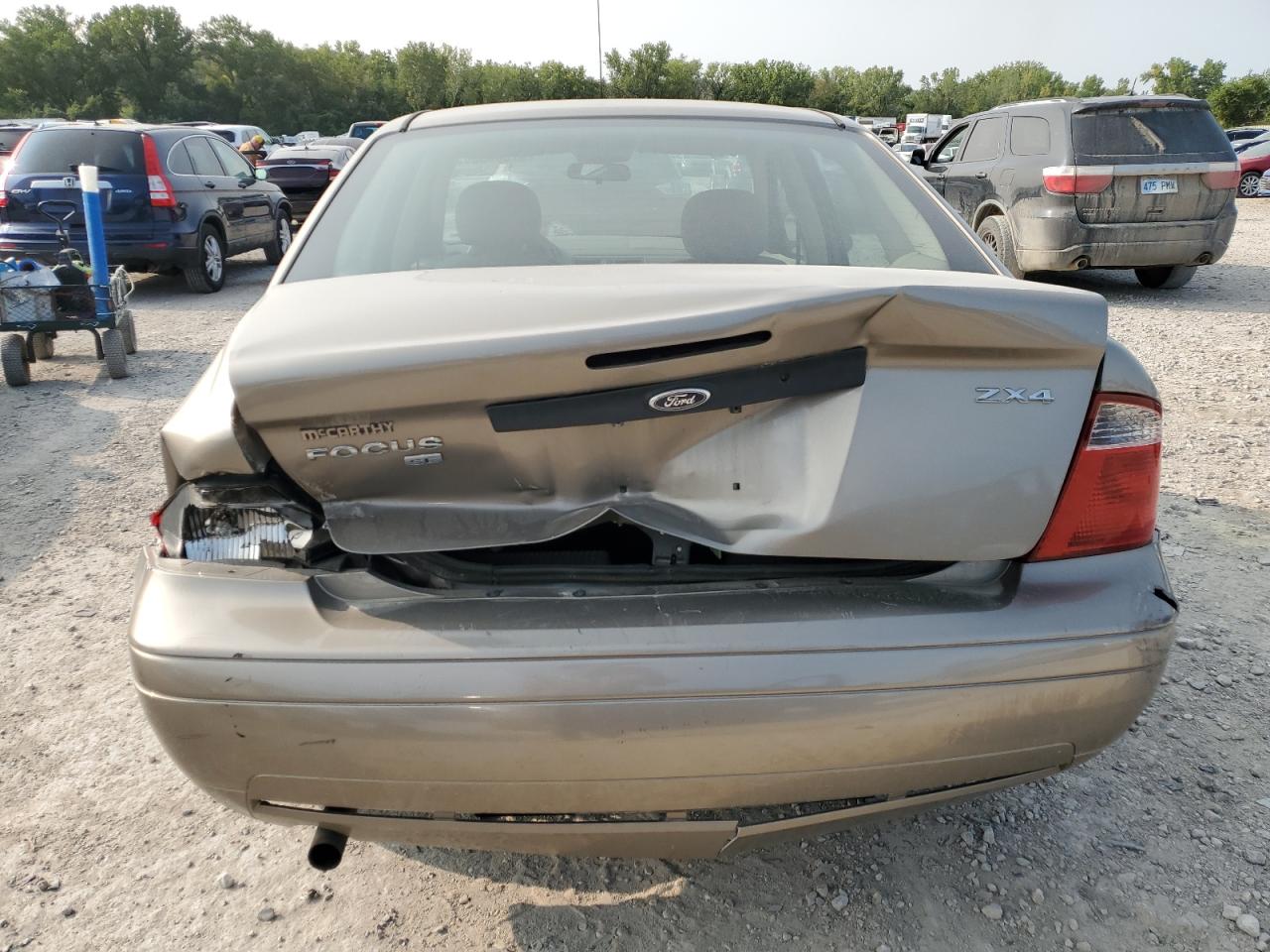 Lot #2821772439 2005 FORD FOCUS ZX4