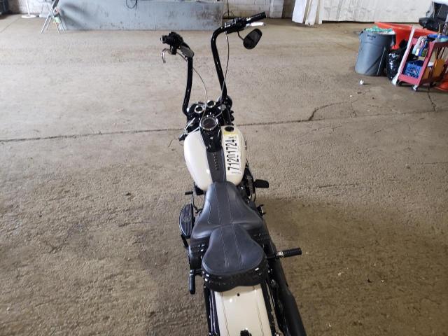 2022 HARLEY-DAVIDSON FLHCS 1HD1YBK14NB051753