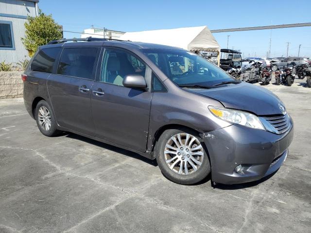 2015 TOYOTA SIENNA XLE 5TDYK3DC5FS649513  71121994