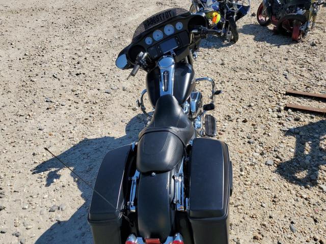 2017 HARLEY-DAVIDSON FLHX STREE - 1HD1KBC19HB660258