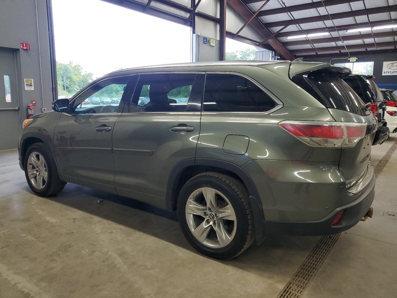 Lot #2857946246 2016 TOYOTA HIGHLANDER