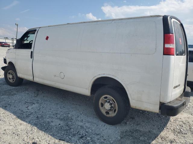 VIN 1GCWGBFG1K1273192 2019 CHEVROLET EXPRESS no.2