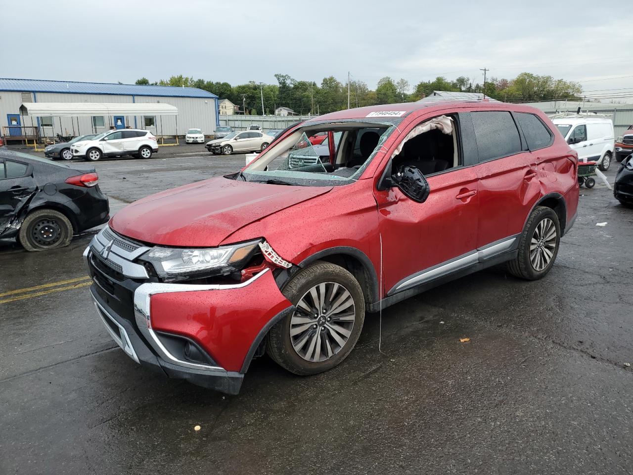 Mitsubishi Outlander 2020 Low