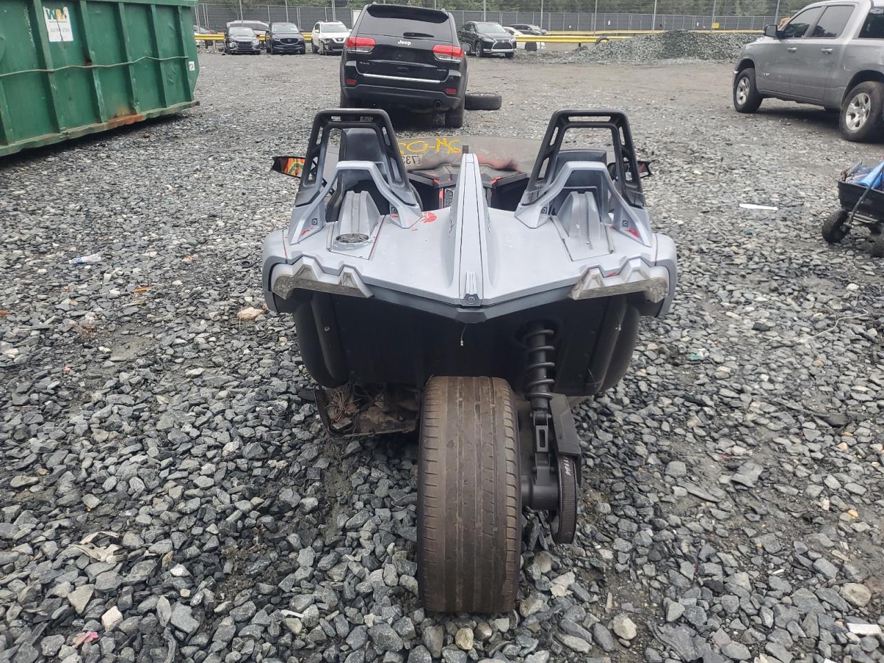 Lot #3024161807 2016 POLARIS SLINGSHOT