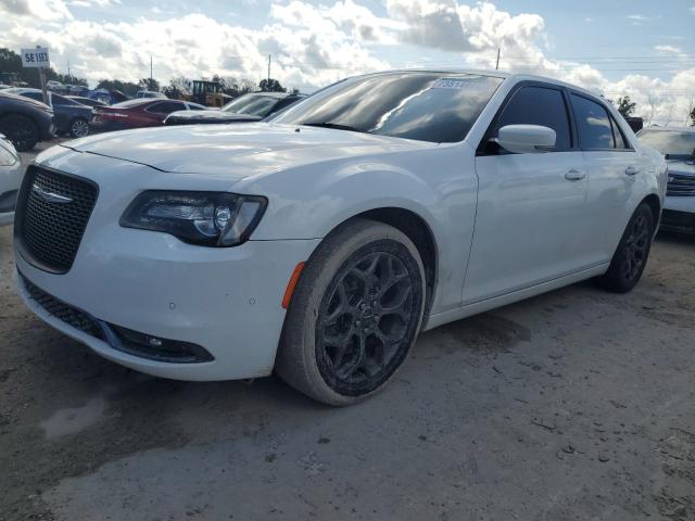 VIN 2C3CCAGG5JH140589 2018 Chrysler 300, S no.1