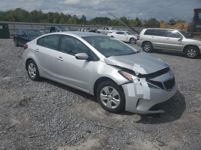 VIN 3KPFK4A74HE123696 2017 KIA Forte, LX no.4