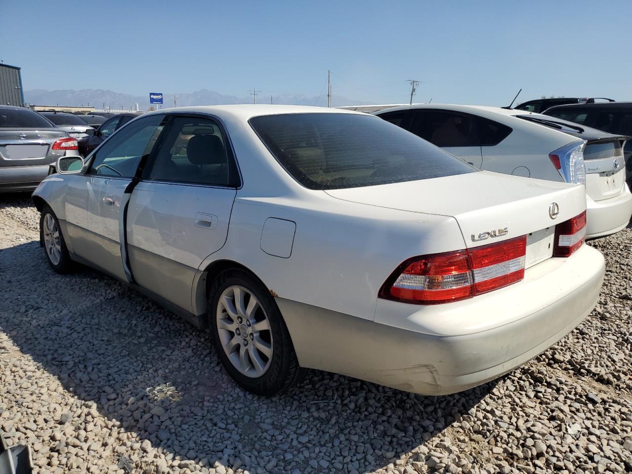 Lot #3030552829 2001 LEXUS ES 300