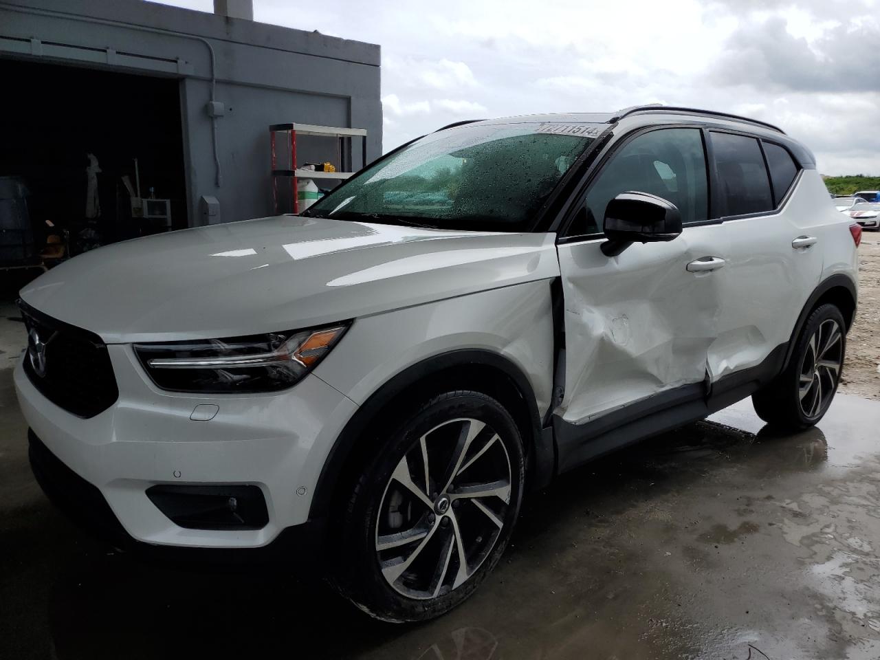  Salvage Volvo XC40