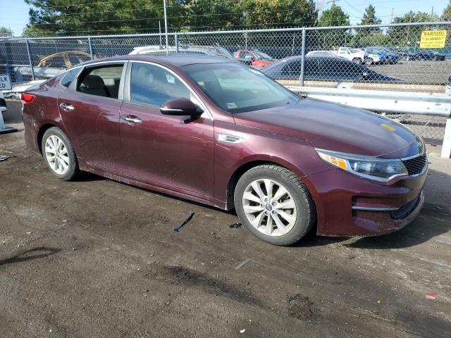 VIN 5XXGT4L38GG044582 2016 KIA Optima, LX no.4