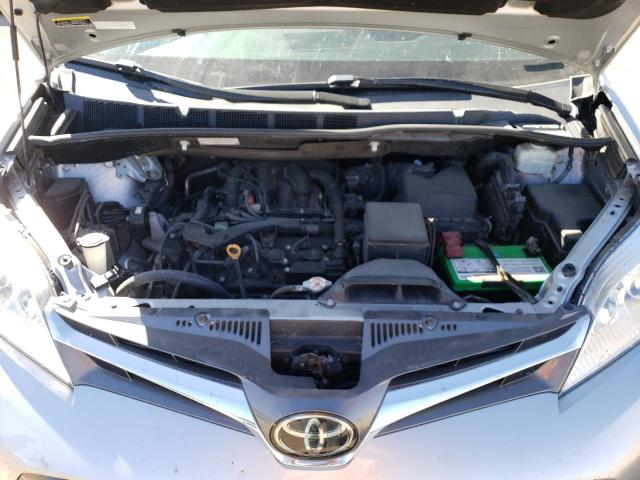 2019 TOYOTA SIENNA XLE - 5TDDZ3DC5KS222434