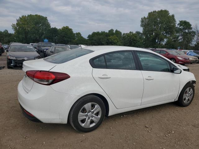 VIN 3KPFK4A79HE063639 2017 KIA Forte, LX no.3