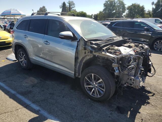 VIN 5TDJGRFH0HS034031 2017 Toyota Highlander, Hybrid no.4