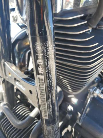 2014 HARLEY-DAVIDSON FLHX STREE - 1HD1KBM19EB627027
