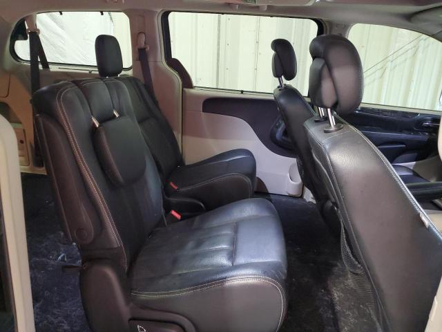 2016 CHRYSLER TOWN & COU - 2C4RC1CG1GR149787