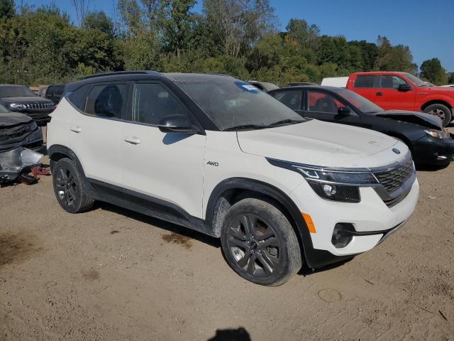 2021 KIA SELTOS S - KNDEUCAA7M7148484