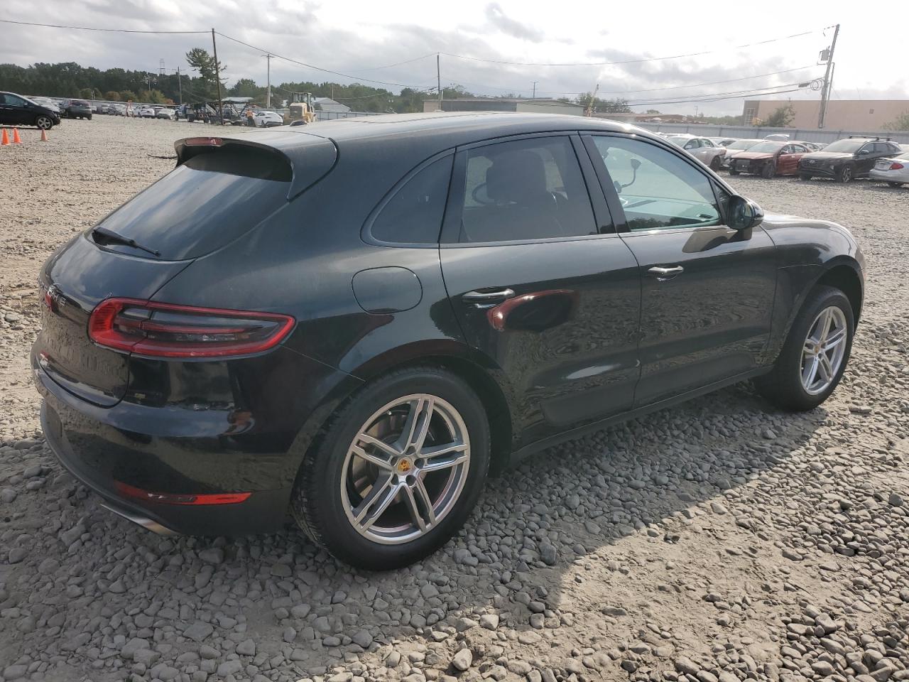 Lot #2960171073 2017 PORSCHE MACAN