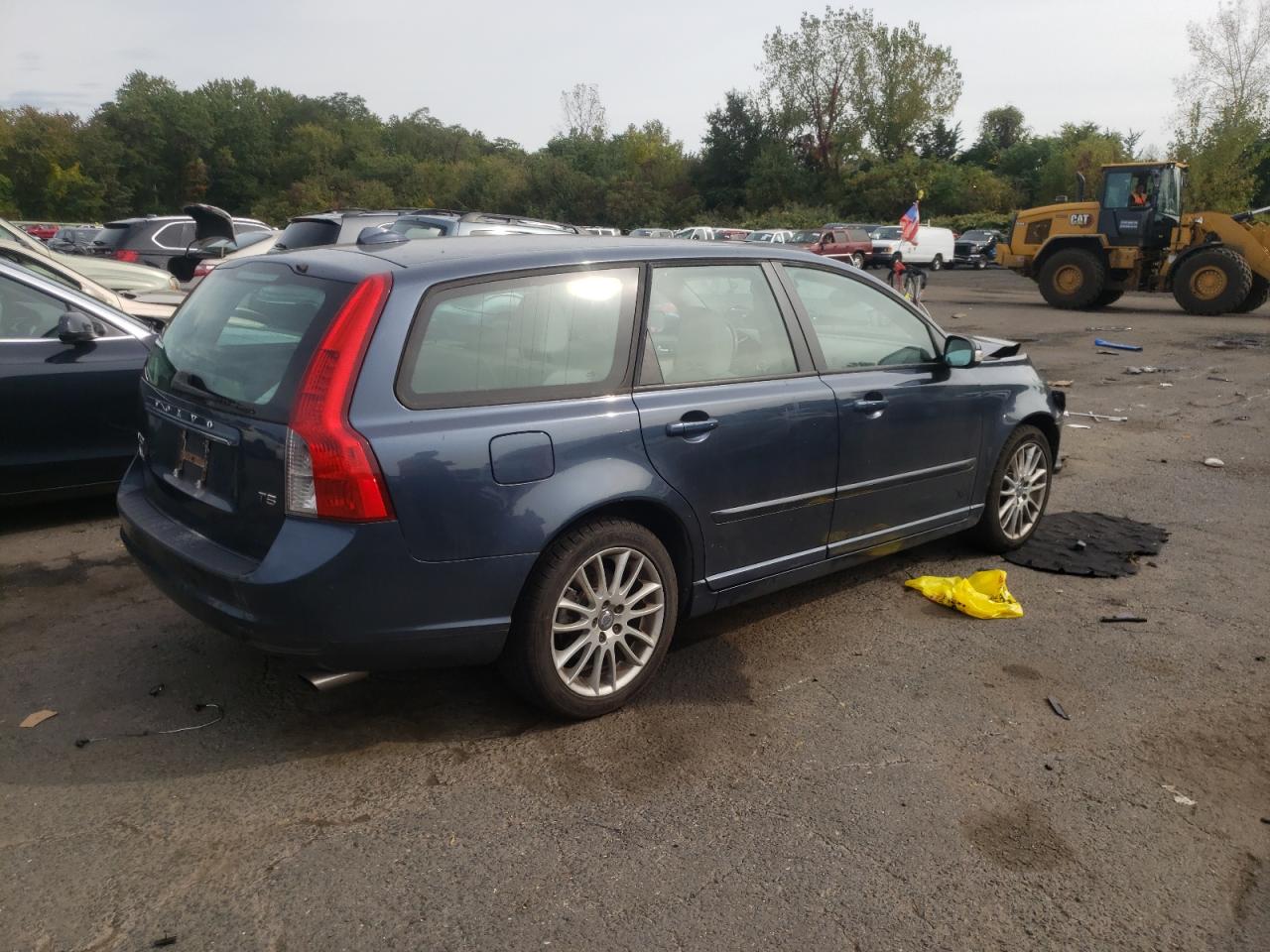 VOLVO V50 T5 2011 blue station gas YV1672MW6B2607845 photo #4