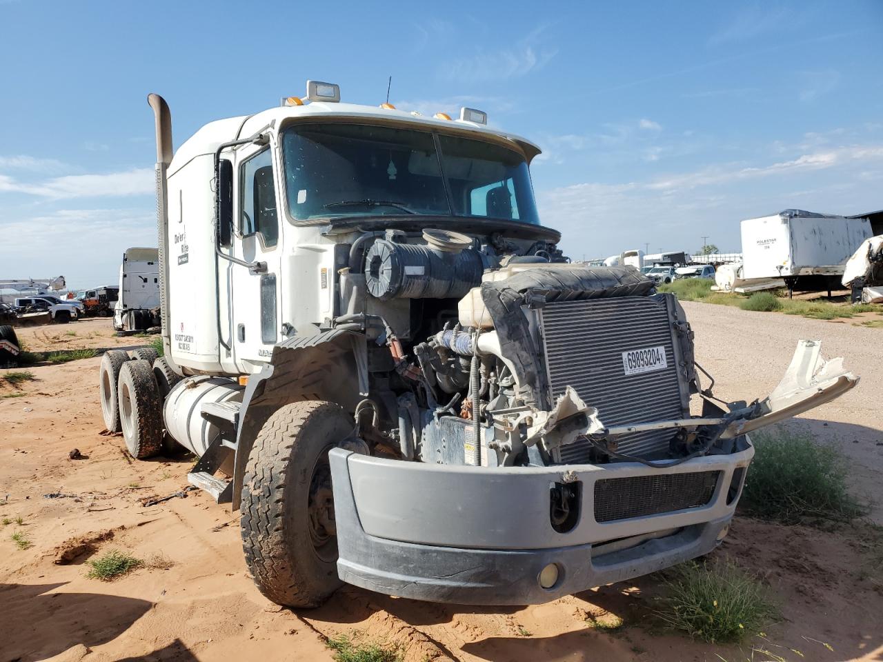 Mack CXU (Pinnacle) 2010 600